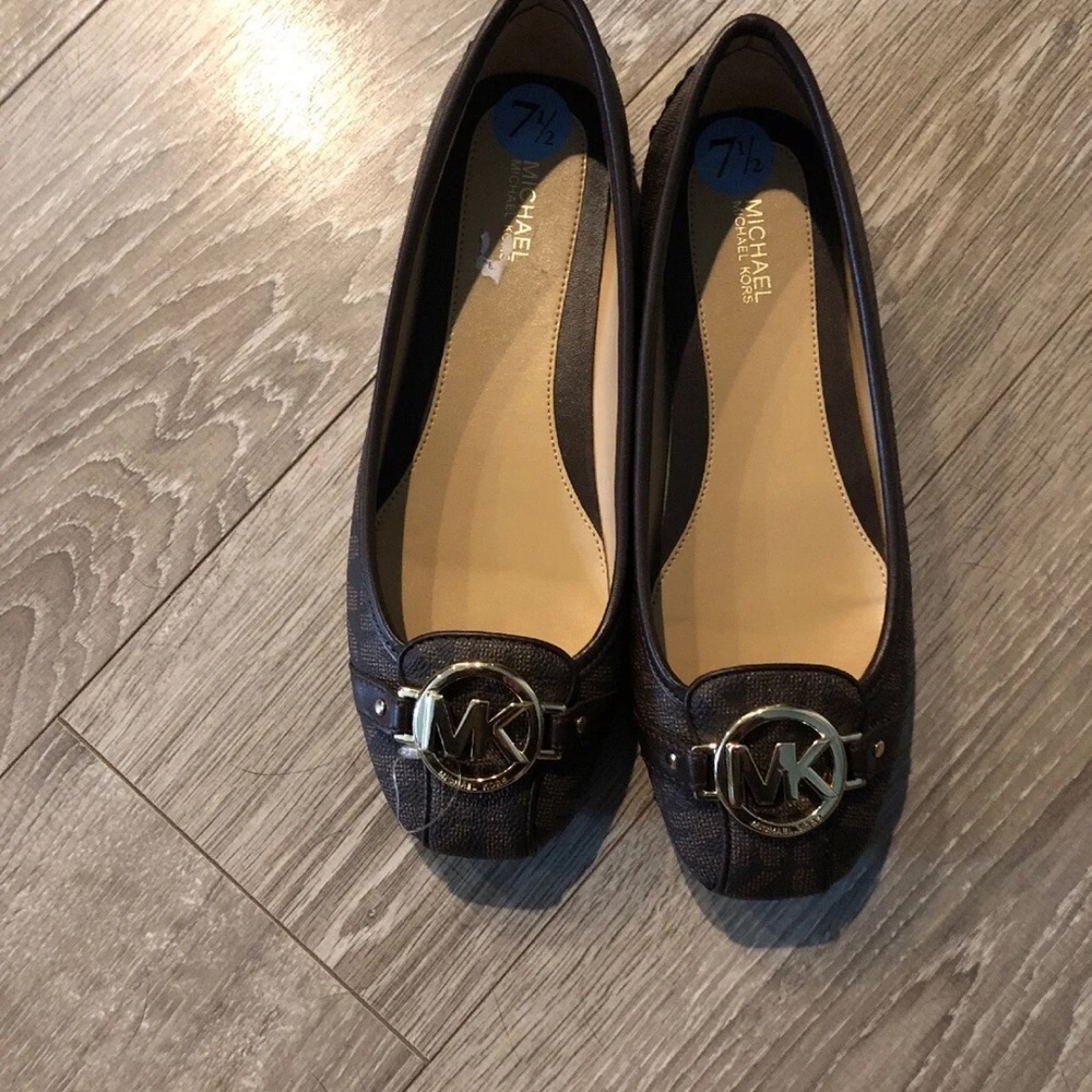 Michael Kors Lillie Moc Moccasin MK Mini Logo Hardware Flats Brown Size 9